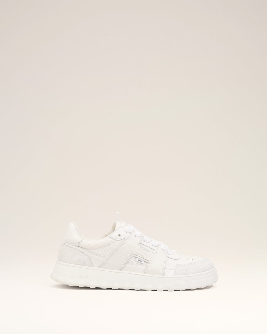 White Smooth Leather Low Top A Walk Sneakers
